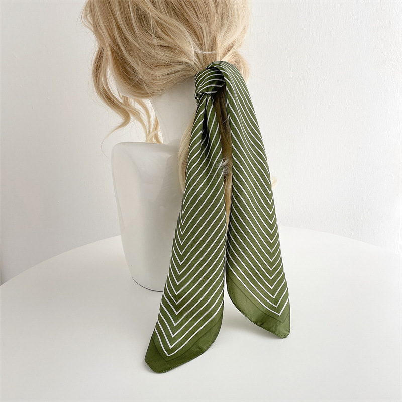 Silk Tie Striped - Foulard Quadrato di Lusso in Seta