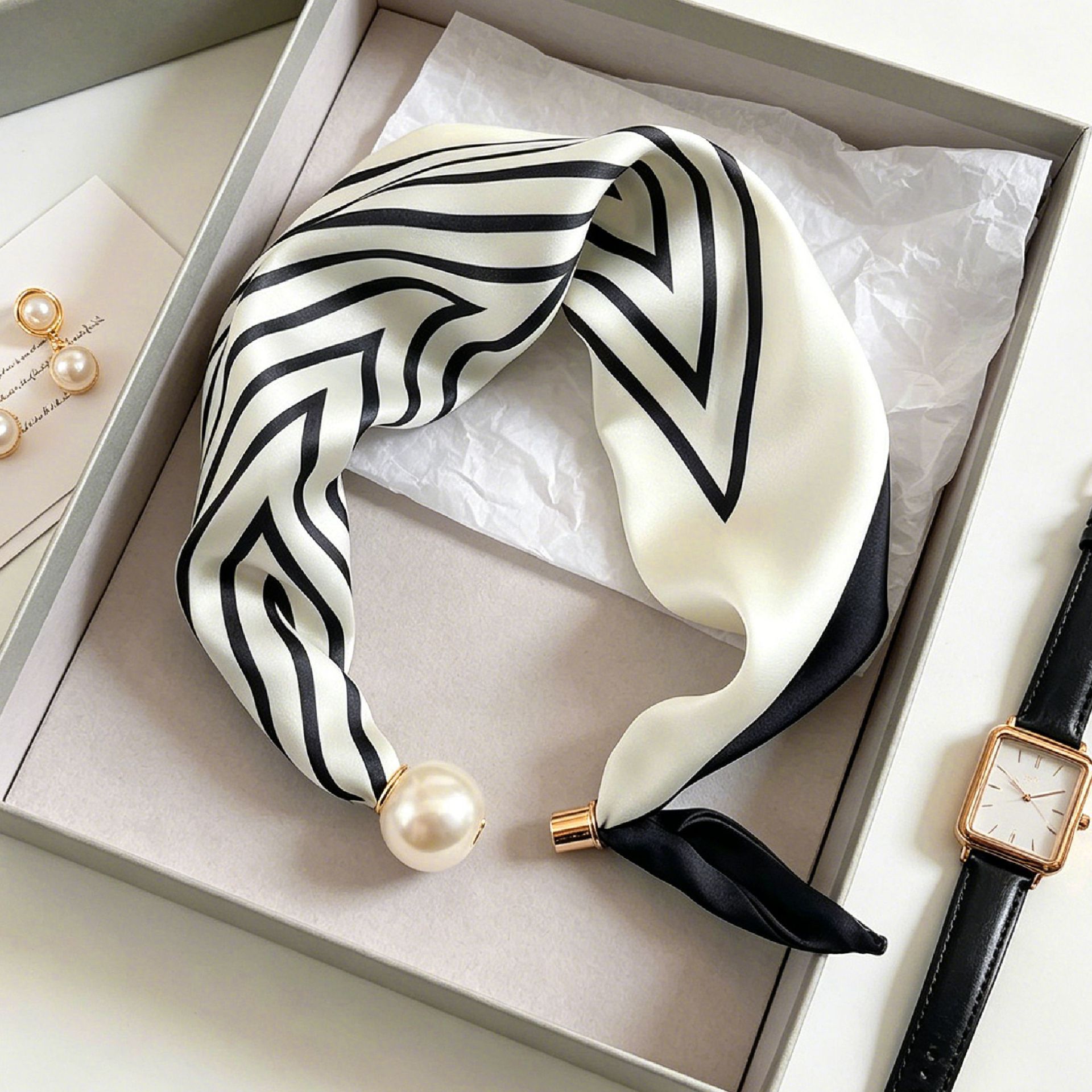 Ascot Neck Scarf - Eleganti Sciarpe Chic con Strisce di