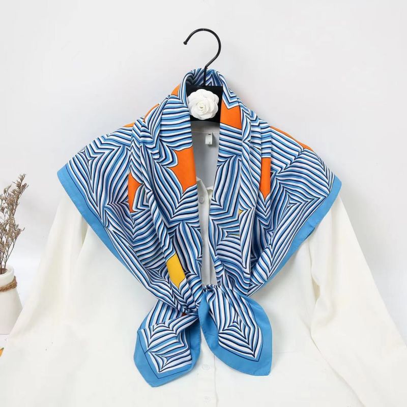 Foulard Quadrato 90cm di Alta  - Silk Neck Scarf recensione e prezzo